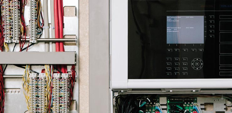 Verkabelung in einem Serverschrank